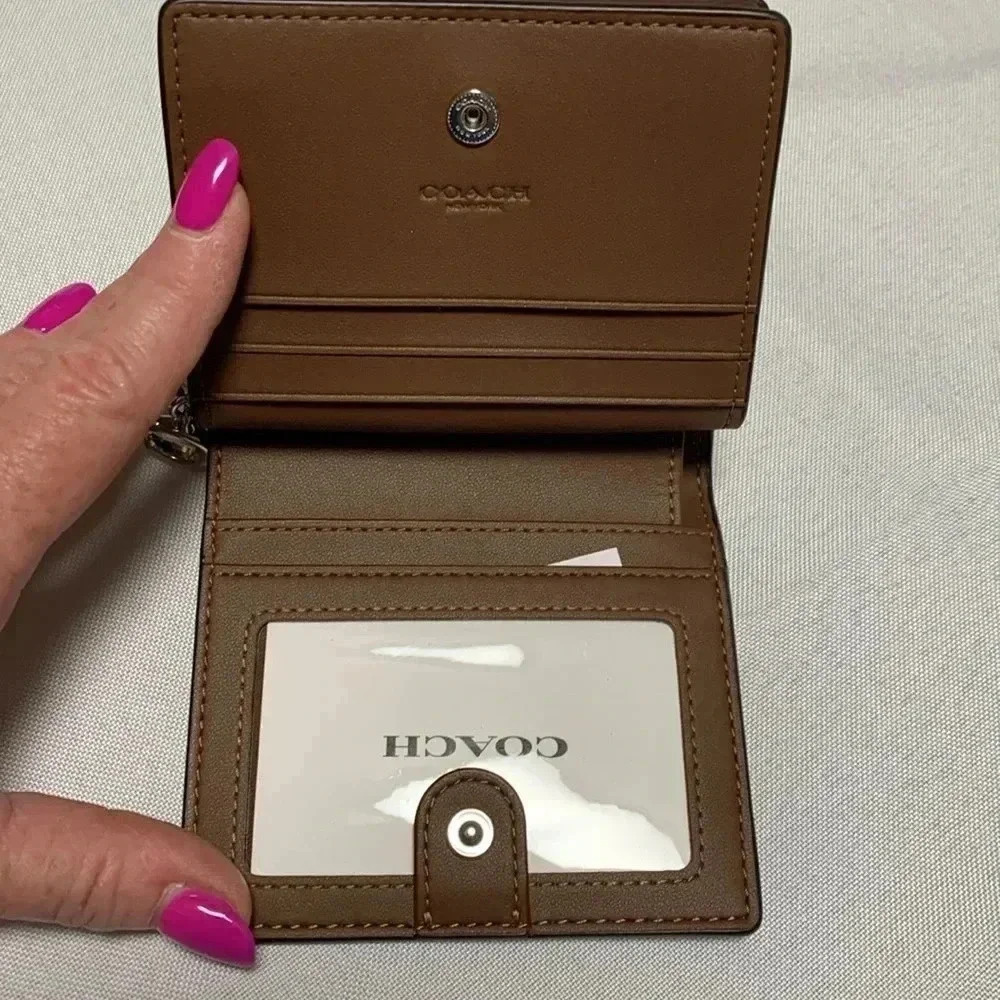 COACH Snap Wallet, banana print. NWT. - Picture 3 of 5